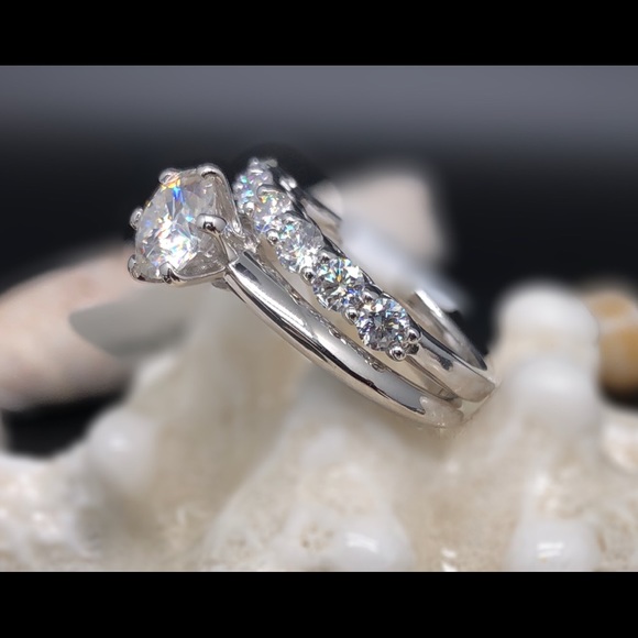 Moissanite ring set with certificate - Picture 12 of 17